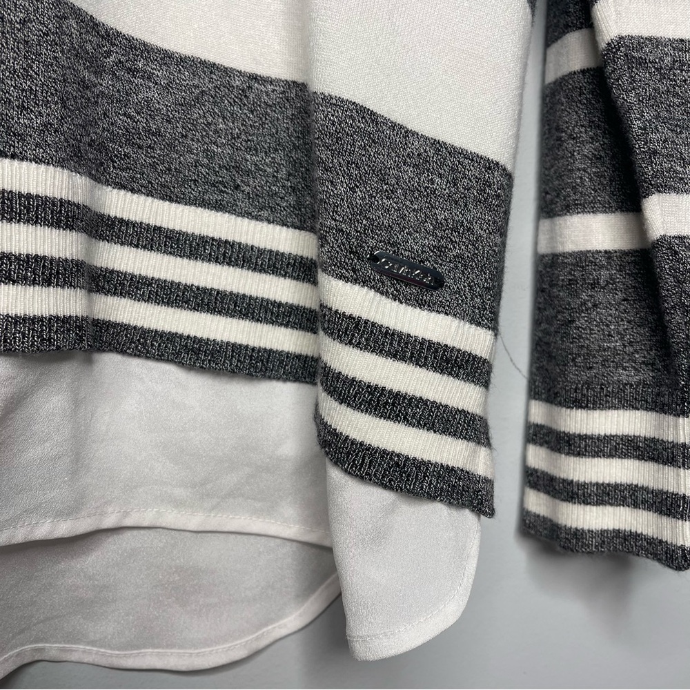 Calvin Klein Striped V-Neck Sweater (Medium) - Picture 3 of 7